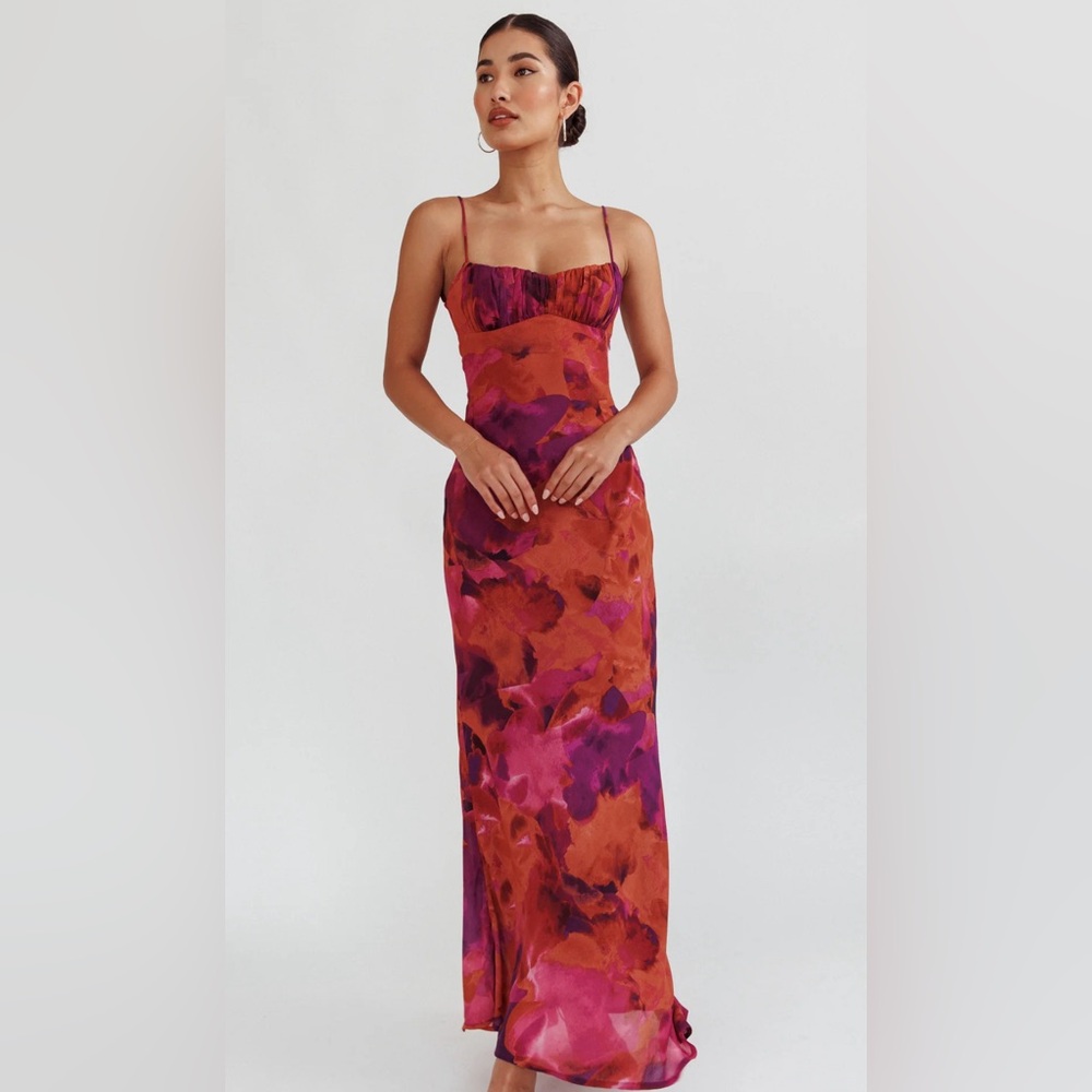 Selfie Leslie- Nerida Maxi Dress